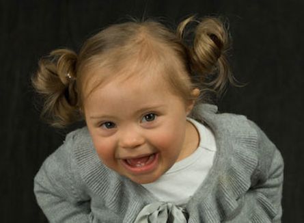 Enfant souriant — Emmanuel SOS Adoption