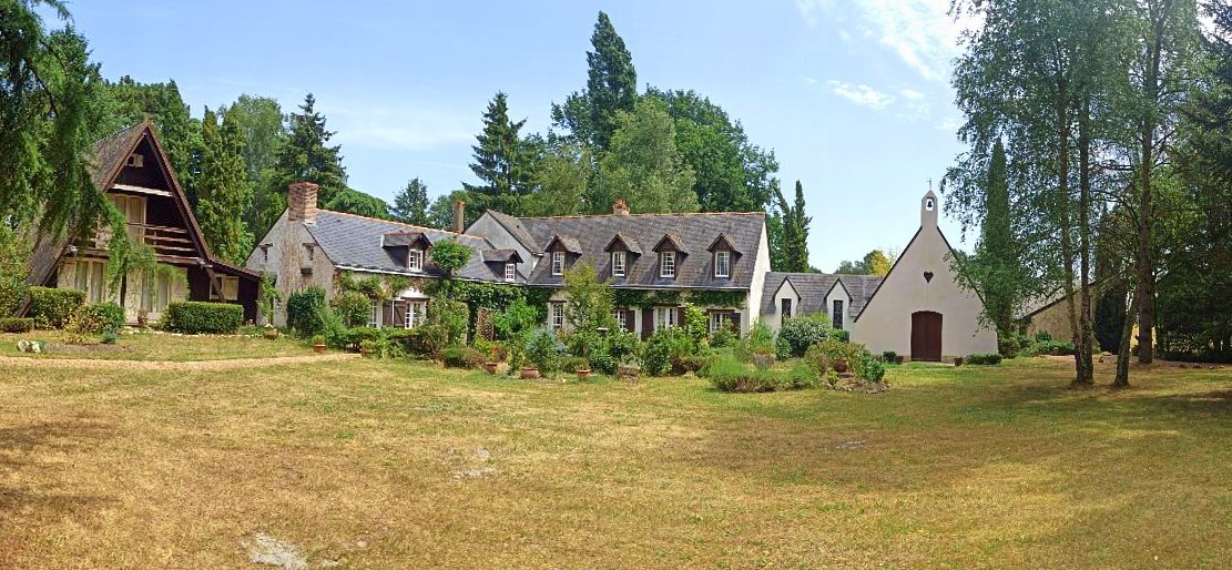 La chapelle de Montjoie, siège d'Emmanuel SOS Adoption